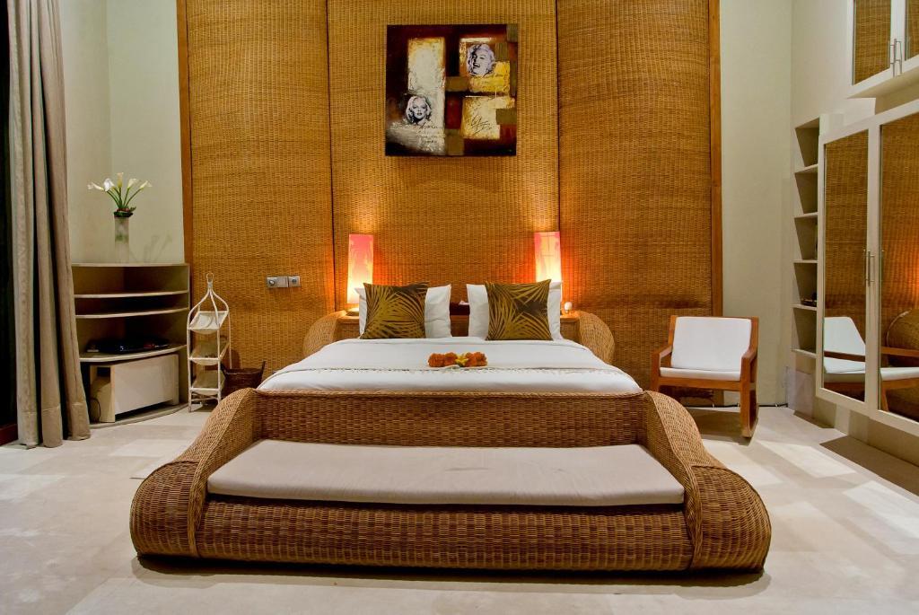 Eko Villa Seminyak - Tropical Villa, Walk To Beach Habitación foto